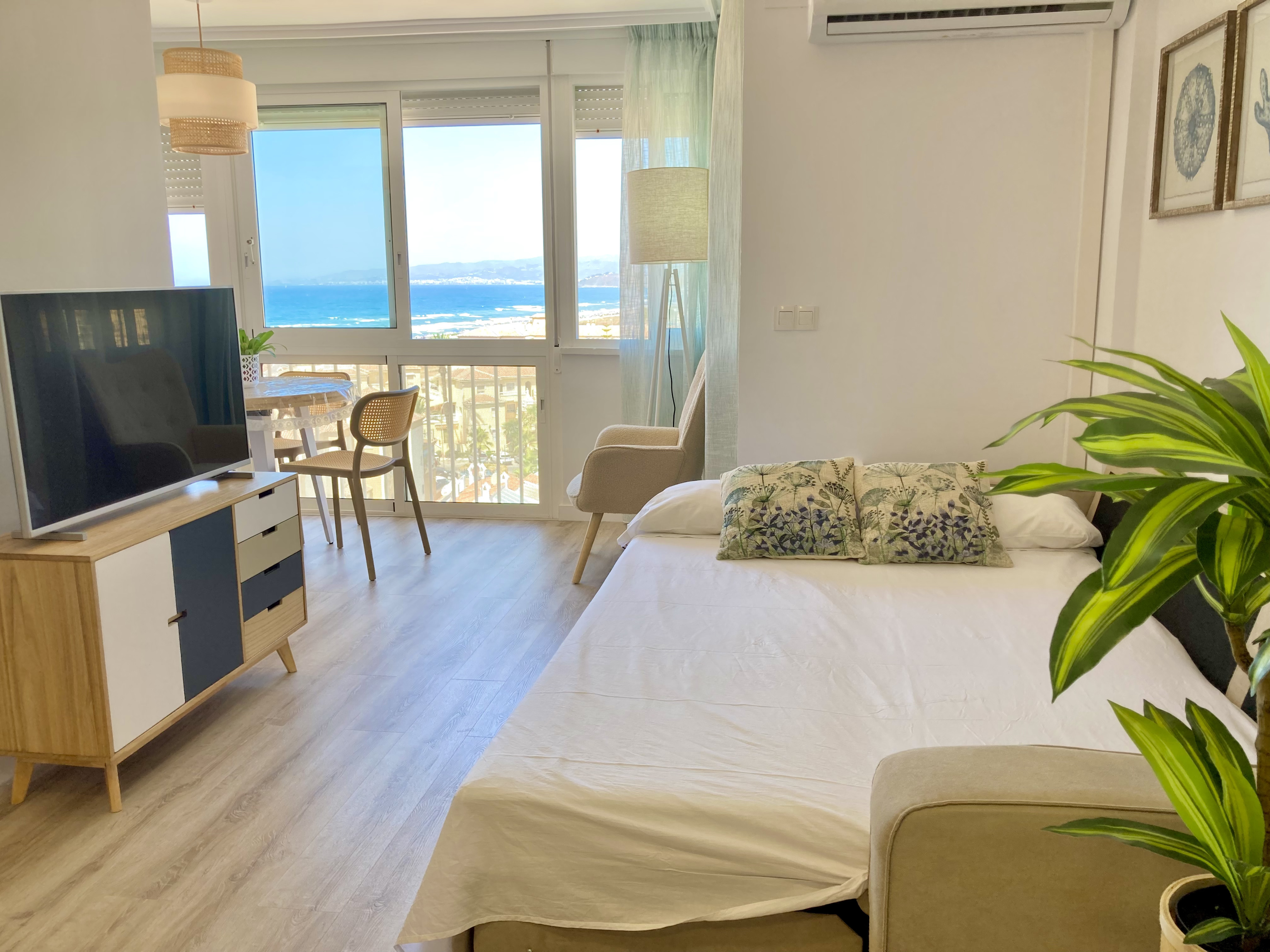 Salón con sofá cama